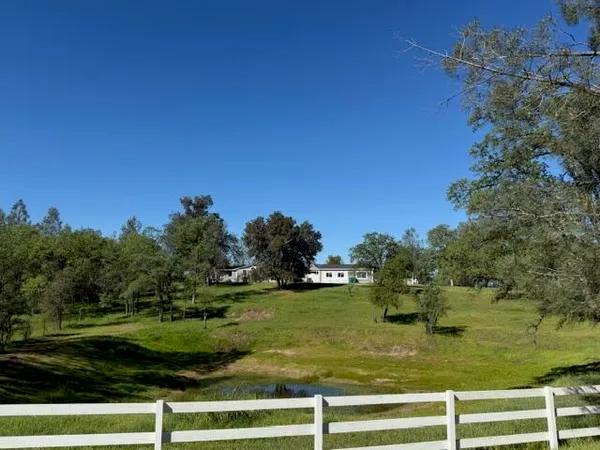 $425,000 | 21350 Albatross Way, Redding, CA 96003