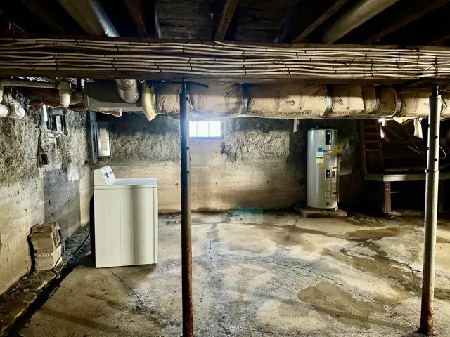 $238,000 | 35 School Street, Stockton Springs, ME 04981