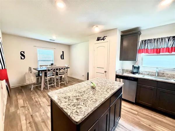 $2,100 | 13604 Mineral Road, Ponder, TX 76259
