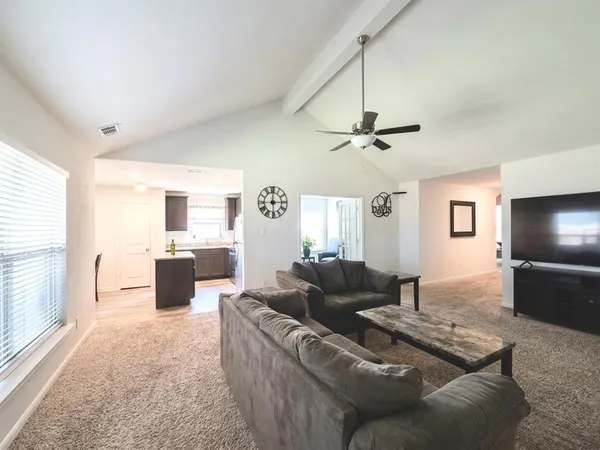 $2,100 | 13604 Mineral Road, Ponder, TX 76259