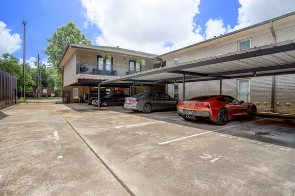 $3,125 | 1410 Hyde Park Boulevard, Unit 212, Houston, TX 77006
