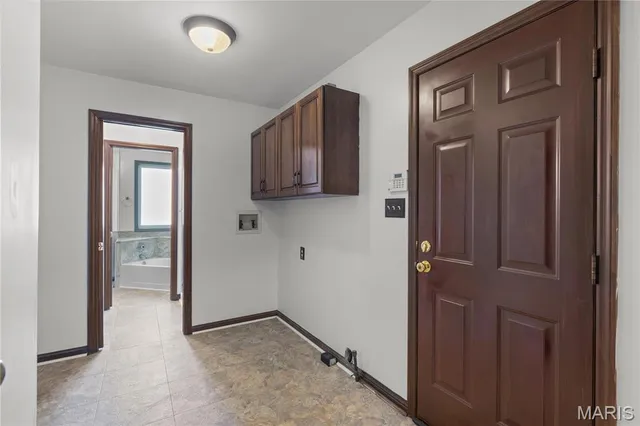 $2,900 | 3814 Melstone Court, Florissant, MO 63034