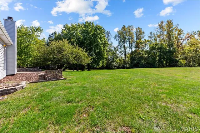 $2,900 | 3814 Melstone Court, Florissant, MO 63034