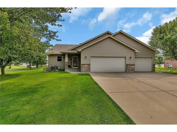 $345,000 | 2790 Ocarina Drive, Sauk Rapids, MN 56379