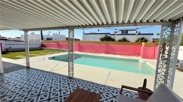 $2,750 | 1921 Sombrero Drive, Las Vegas, NV 89169
