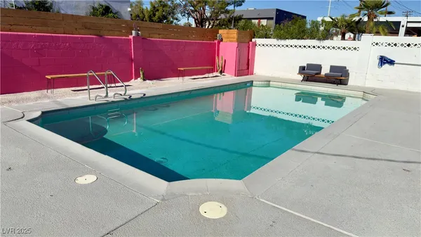 $2,750 | 1921 Sombrero Drive, Las Vegas, NV 89169