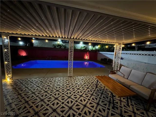 $2,750 | 1921 Sombrero Drive, Las Vegas, NV 89169