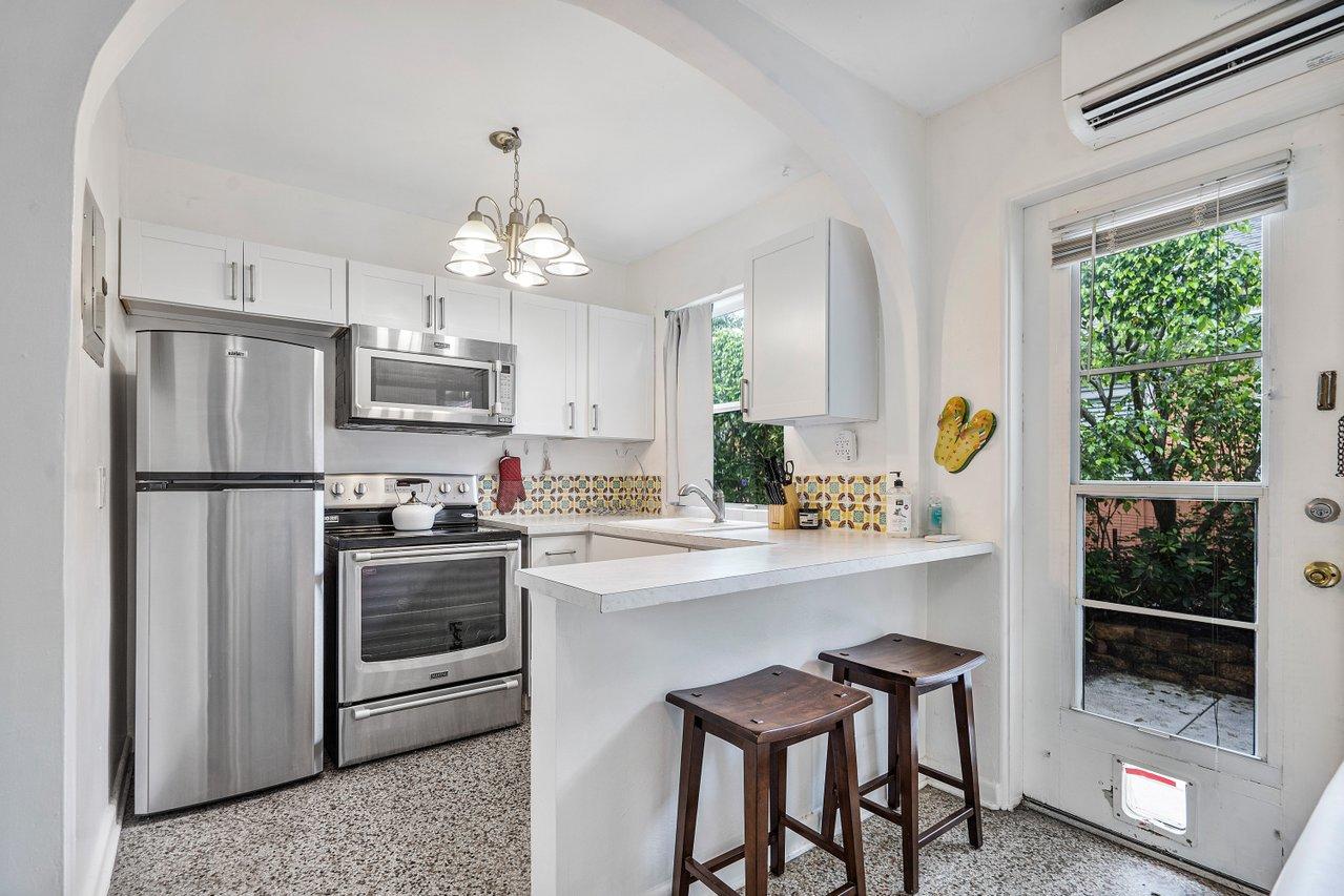 315 Northeast 7th Avenue Delray Beach, FL 33483 - Photo 5 of 15 #0.6