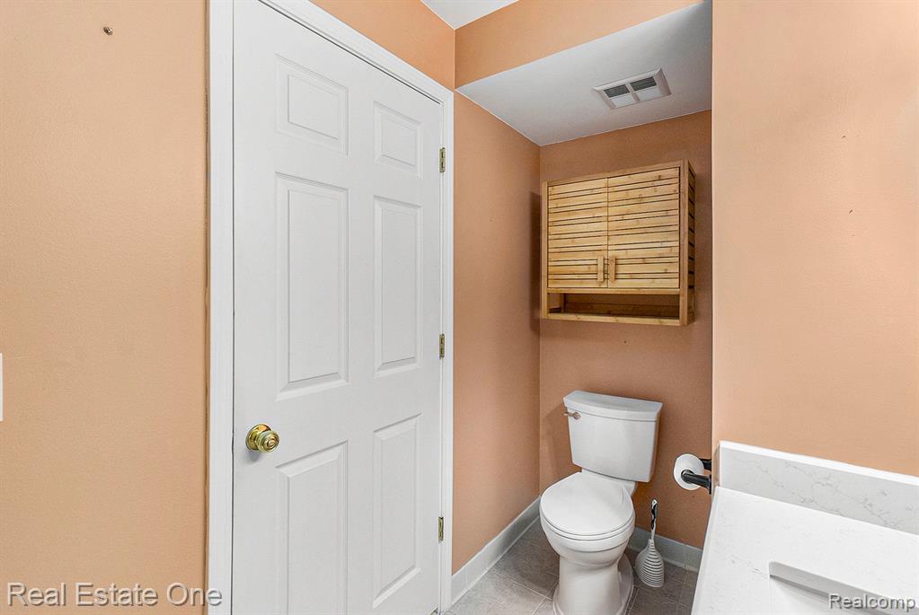 3705 Oakmonte Boulevard, Unit 9 Rochester, MI 48306 - Photo 18 of 31 Gallery Image 18