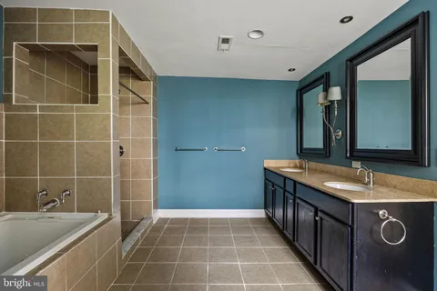 $640,000 | 6653 Lincoln Drive, Philadelphia, PA 19119