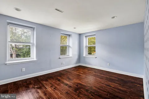 $640,000 | 6653 Lincoln Drive, Philadelphia, PA 19119