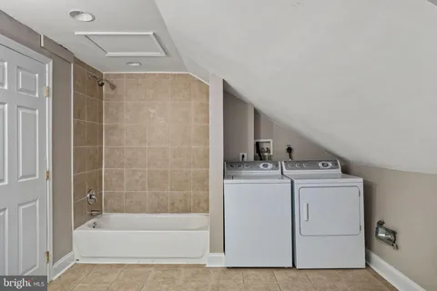 $640,000 | 6653 Lincoln Drive, Philadelphia, PA 19119