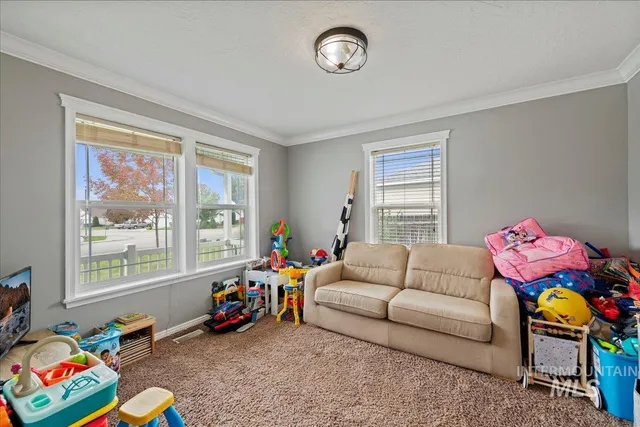 $460,000 | 288 Northeast Thunder Street, Mountain Home, ID 83647