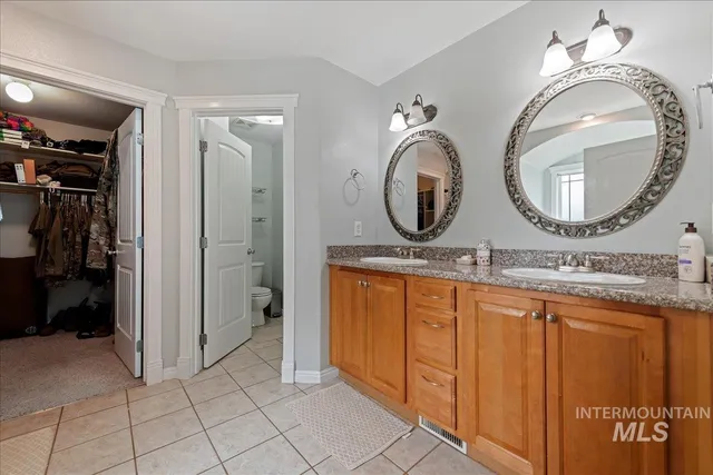 $460,000 | 288 Northeast Thunder Street, Mountain Home, ID 83647