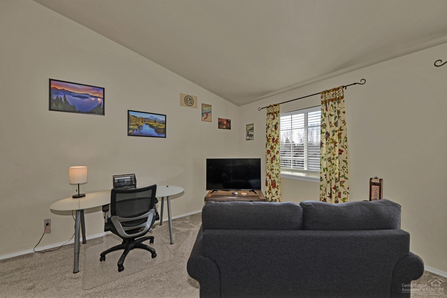 20520 Rolen Avenue Bend, OR 97702 - Photo 14 of 25 Additional Photo