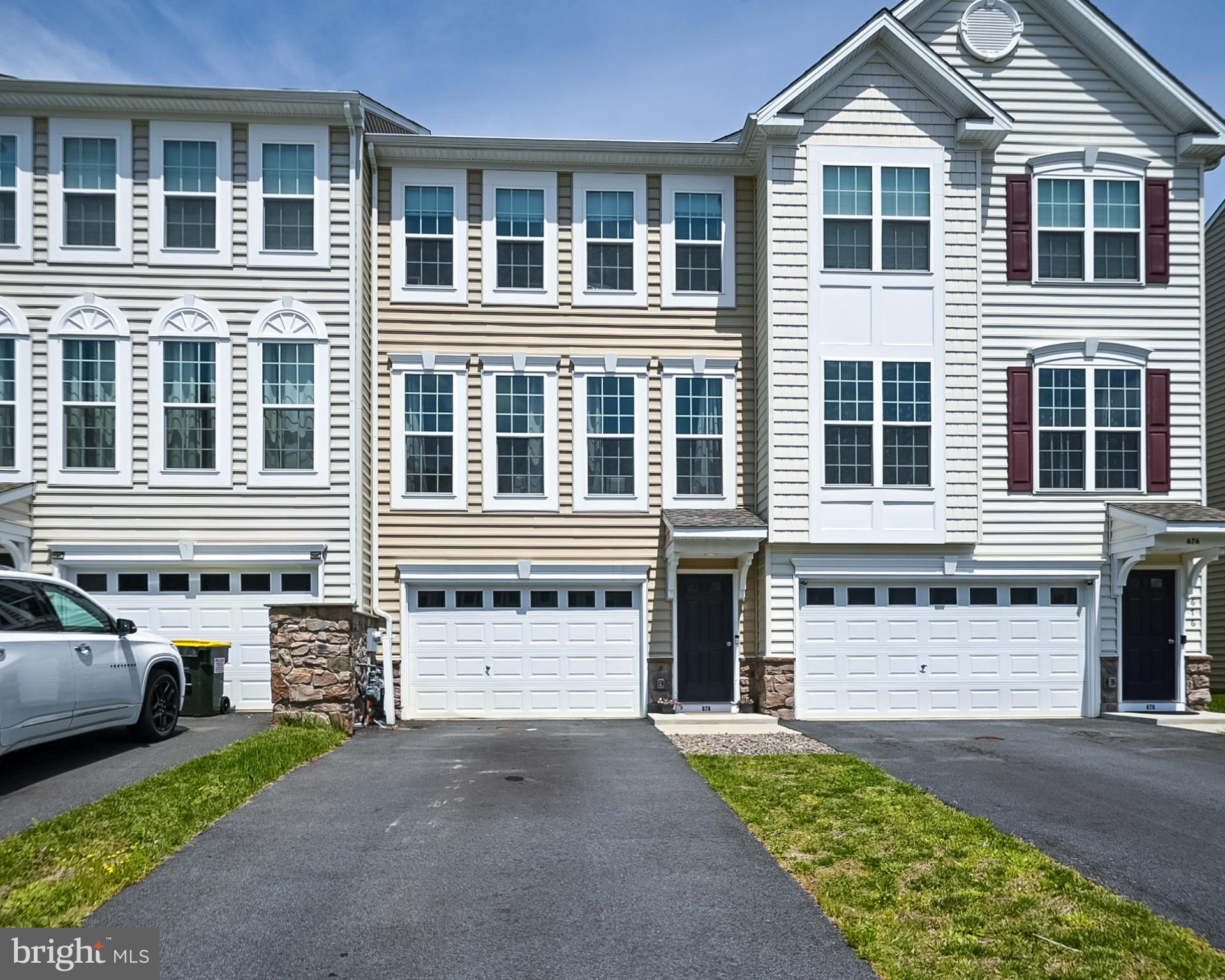 678 Courtly Road Townsend, DE 19734 - Photo 1 of 33 Welcome Home!