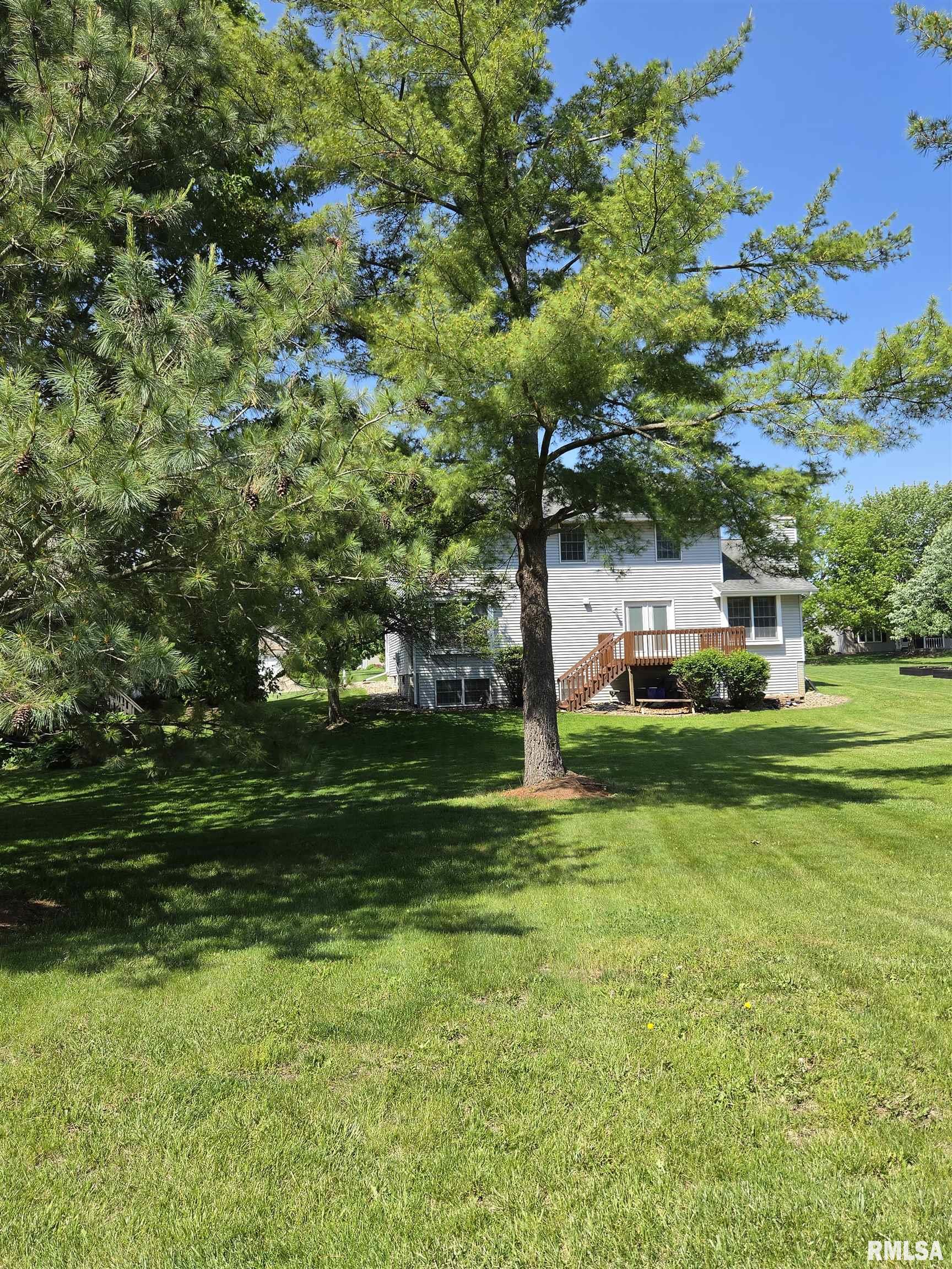 3 Peppertree Court Washington, IL 61571 - Photo 2 of 40