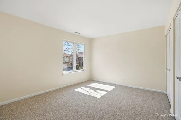 $3,250 | 214 Taylor Court, Buffalo Grove, IL 60089