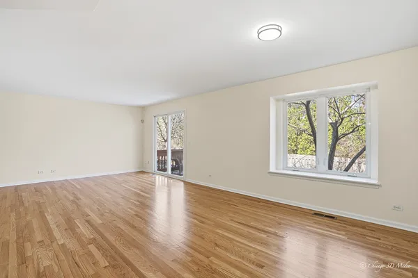 $3,250 | 214 Taylor Court, Buffalo Grove, IL 60089