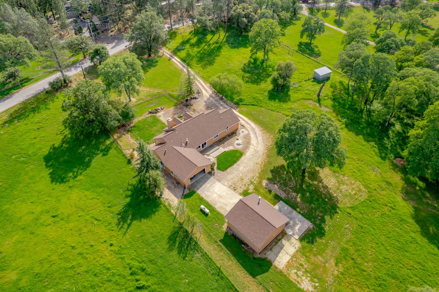 26583 Table Meadow Road Auburn, CA 95602 - Photo 7 of 77