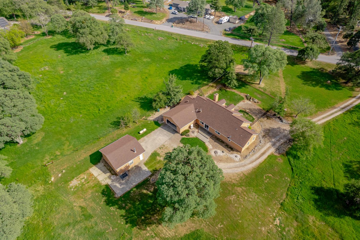 26583 Table Meadow Road Auburn, CA 95602 - Photo 9 of 77