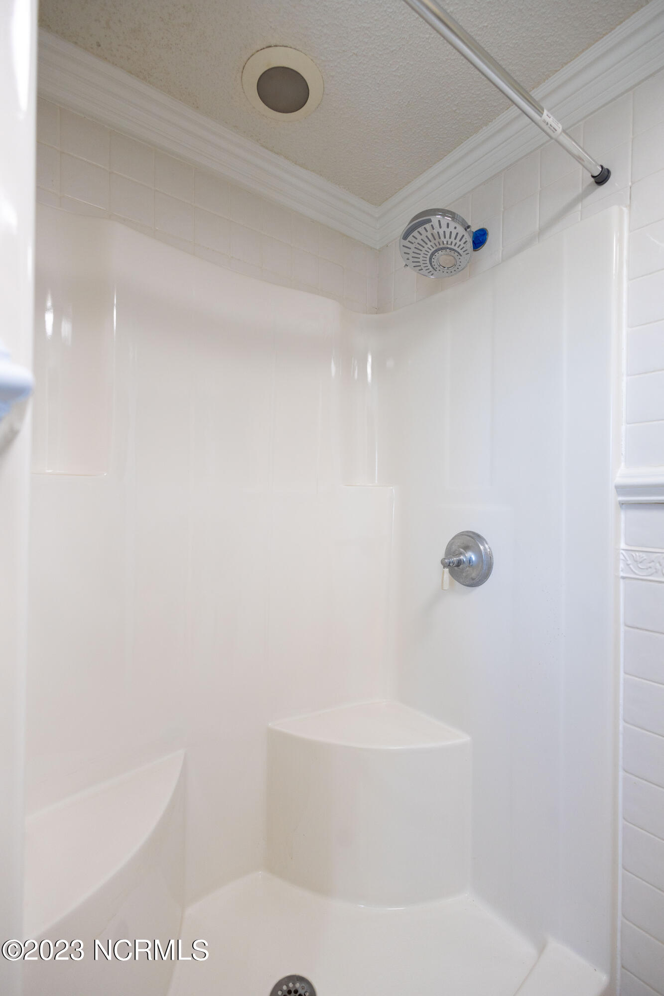 233 Clarks Neck Road Washington, NC 27889 - Photo 19 of 51 Main Level Bath View 4