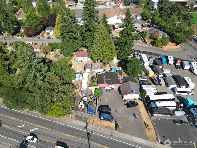 an aerial view of multiple house