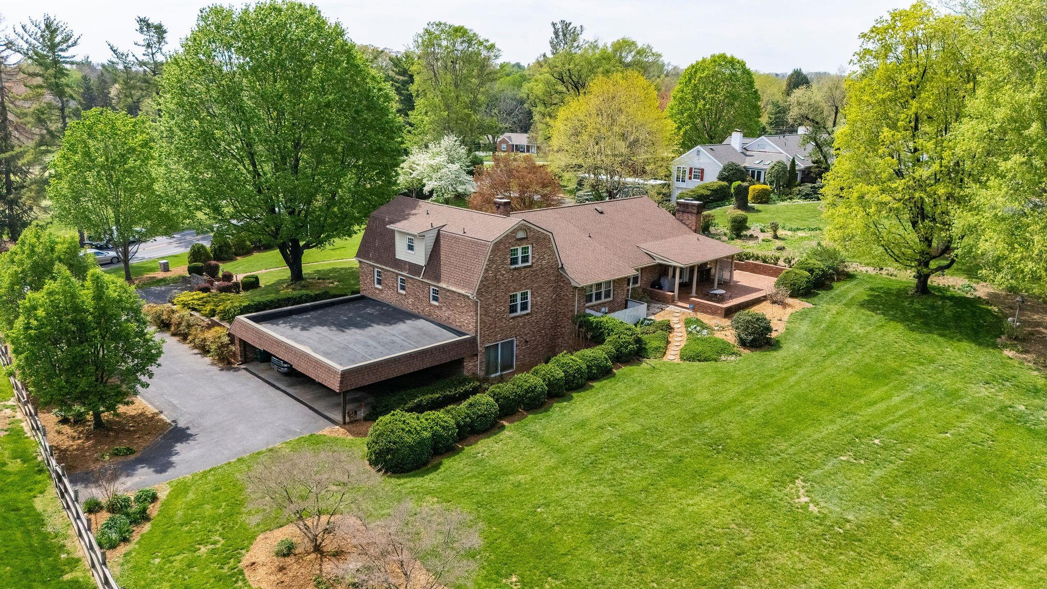 812 Meadowbrook Road Waynesboro, VA 22980 - Photo 12 of 75