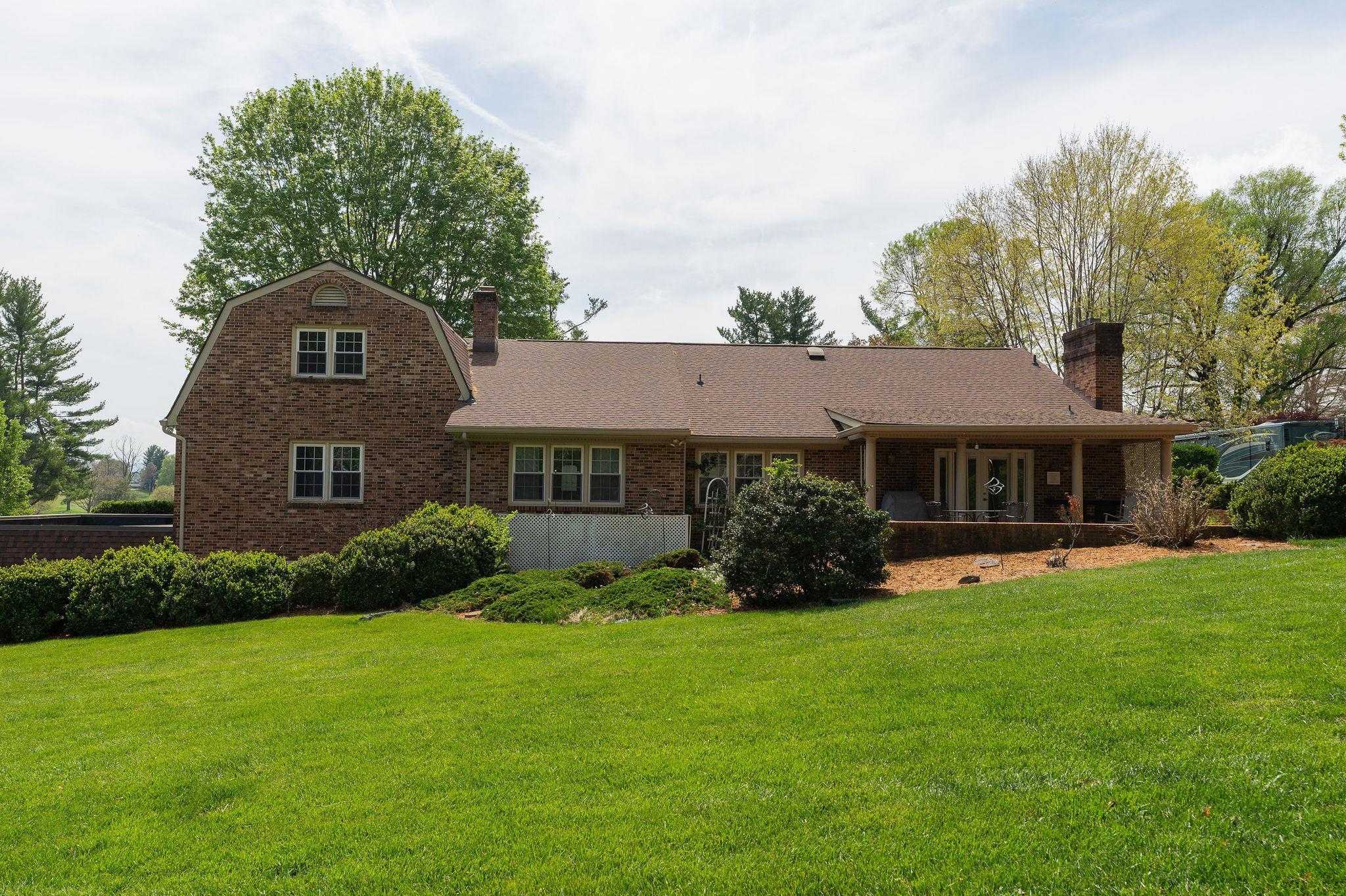 812 Meadowbrook Road Waynesboro, VA 22980 - Photo 14 of 75