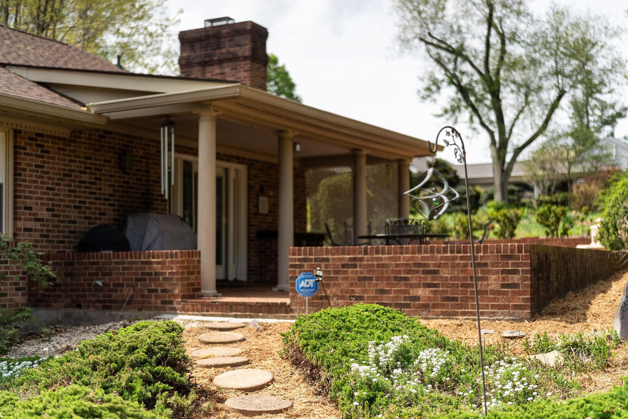 812 Meadowbrook Road Waynesboro, VA 22980 - Photo 17 of 75