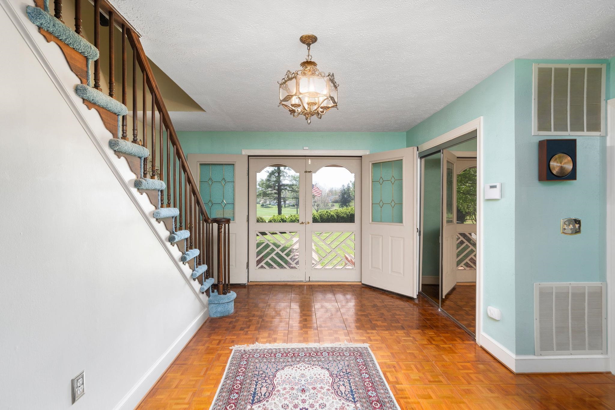 812 Meadowbrook Road Waynesboro, VA 22980 - Photo 27 of 75 FOYER