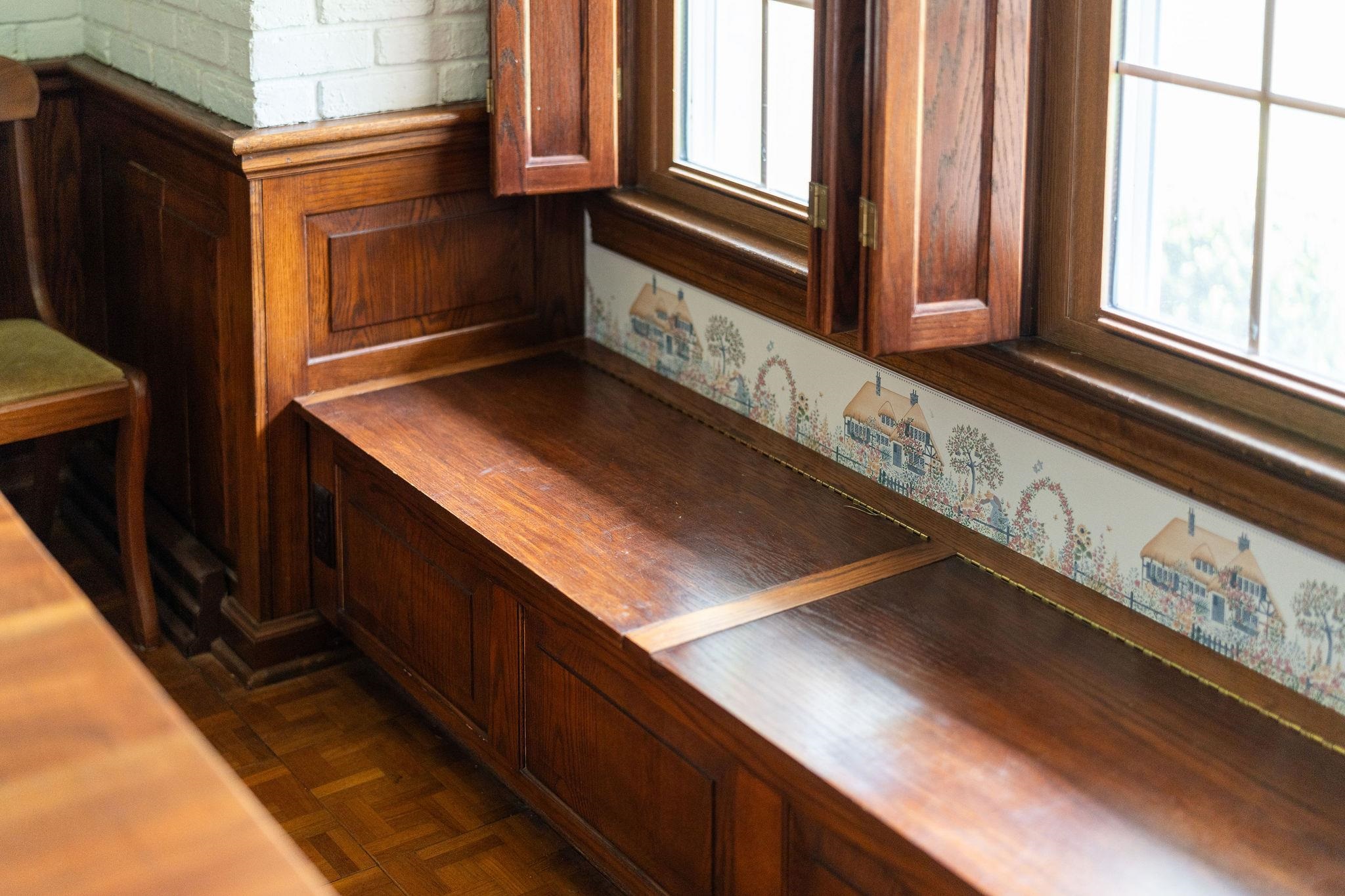 812 Meadowbrook Road Waynesboro, VA 22980 - Photo 41 of 75 WINDOW SEAT