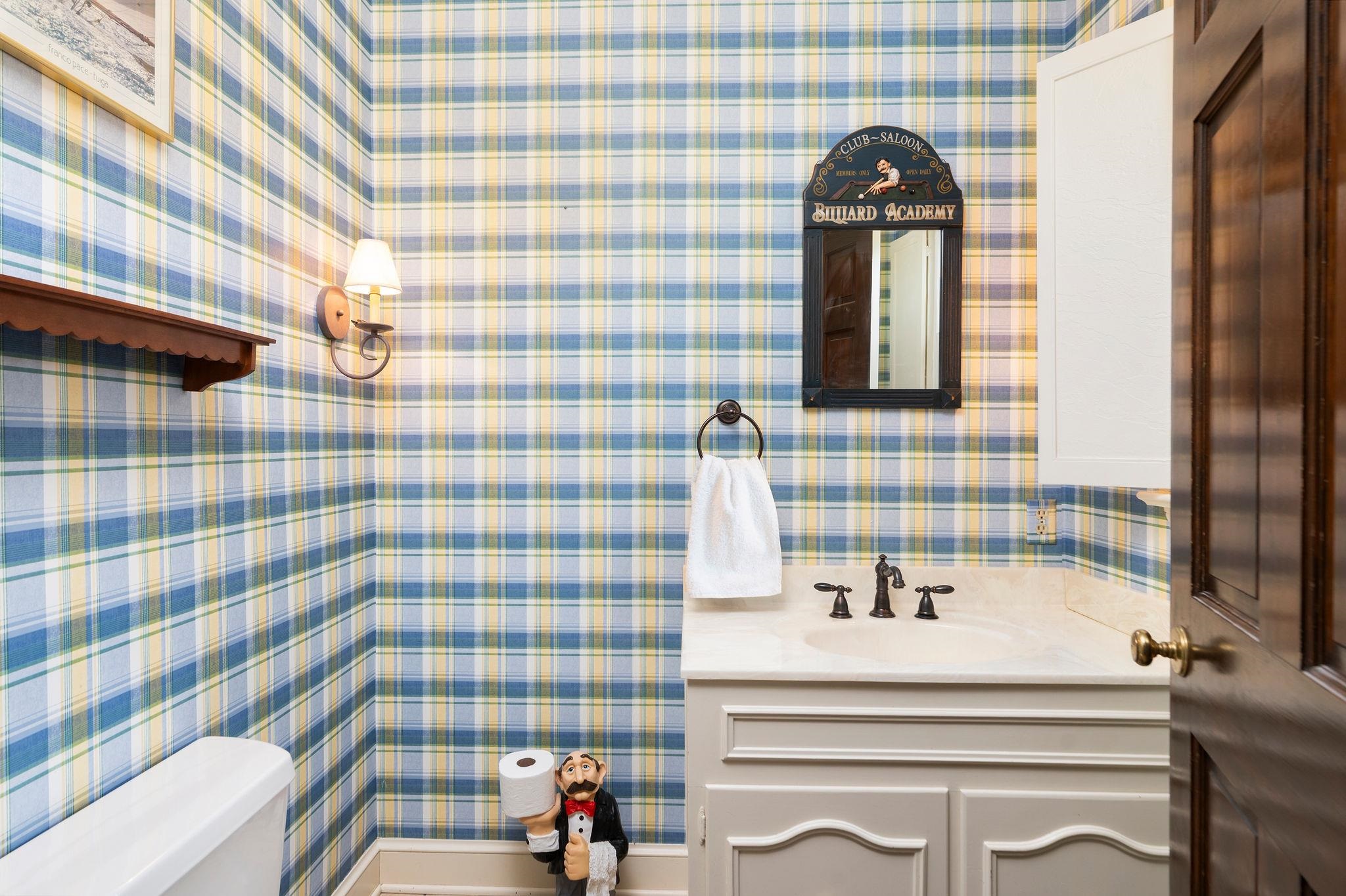 812 Meadowbrook Road Waynesboro, VA 22980 - Photo 48 of 75 POWDER ROOM