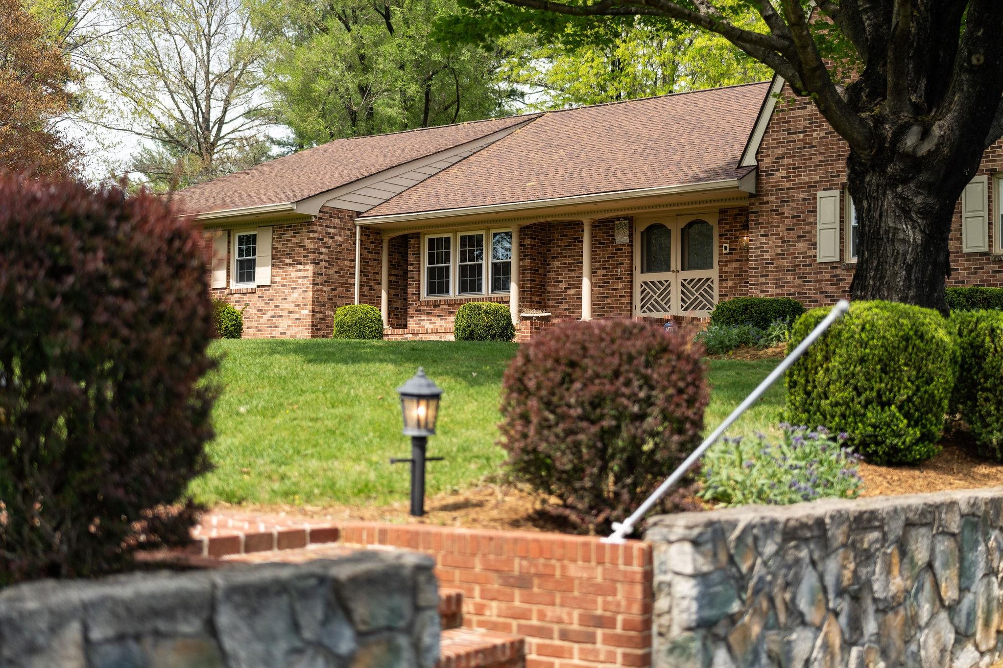 812 Meadowbrook Road Waynesboro, VA 22980 - Photo 9 of 75