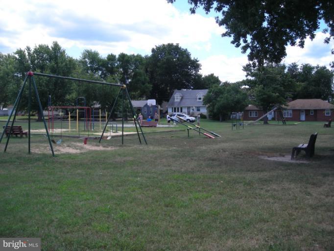 217 Cloverhill Road Pasadena, MD 21122 - Photo 1 of 29 View