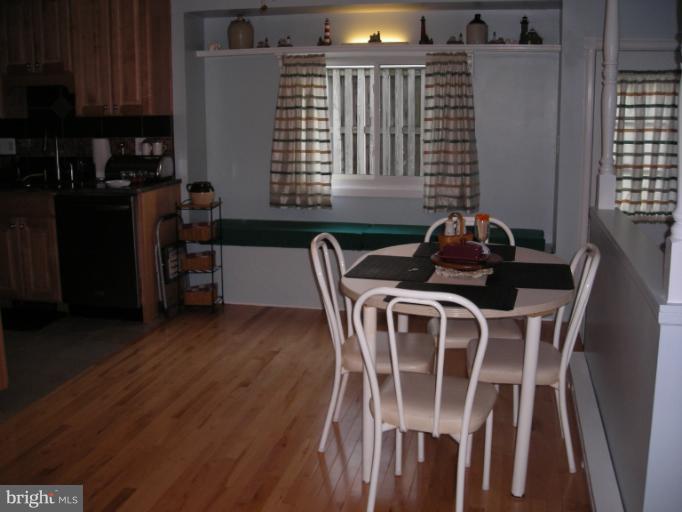 217 Cloverhill Road Pasadena, MD 21122 - Photo 2 of 29 Kitchen