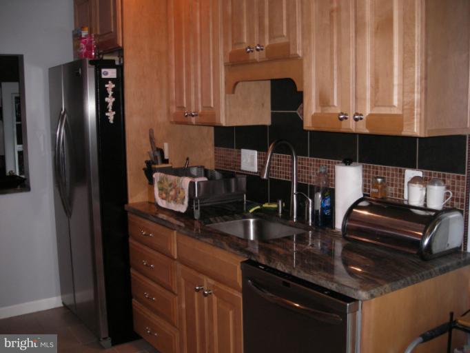217 Cloverhill Road Pasadena, MD 21122 - Photo 14 of 29 Kitchen