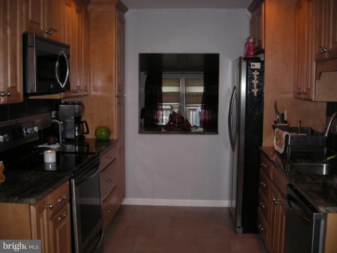 217 Cloverhill Road Pasadena, MD 21122 - Photo 3 of 29 Kitchen