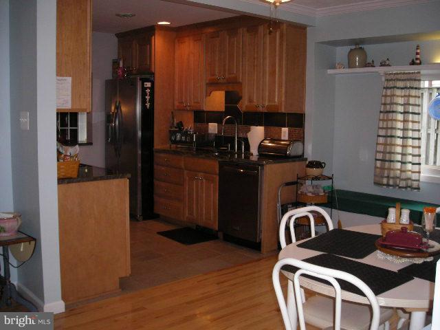 217 Cloverhill Road Pasadena, MD 21122 - Photo 26 of 29 Kitchen