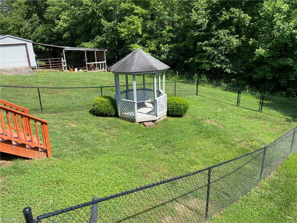 1781 Bud Tilley Road Pinnacle, NC 27043 - Photo 14 of 46 Gallery Image 14