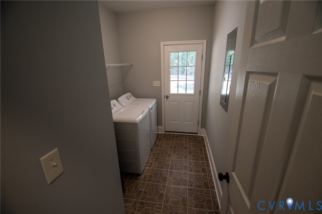 7491 Richmond Road Amelia Court House, VA 23002 - Photo 29 of 39 a bathroom with a sink and toilet
