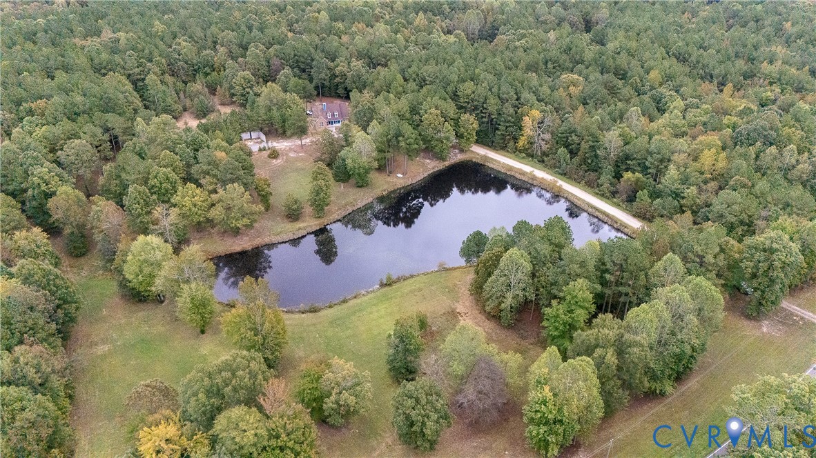 7491 Richmond Road Amelia Court House, VA 23002 - Photo 32 of 39 a view of a garden with a house