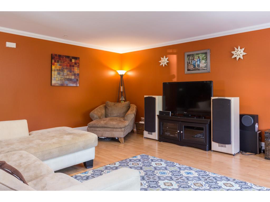 6 Bigos Court, Unit 6 Rochester, NH 03867 - Photo 4 of 32