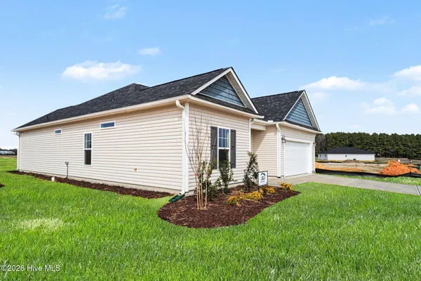 $279,706 | 133 Tuscarora Drive, La Grange, NC 28551