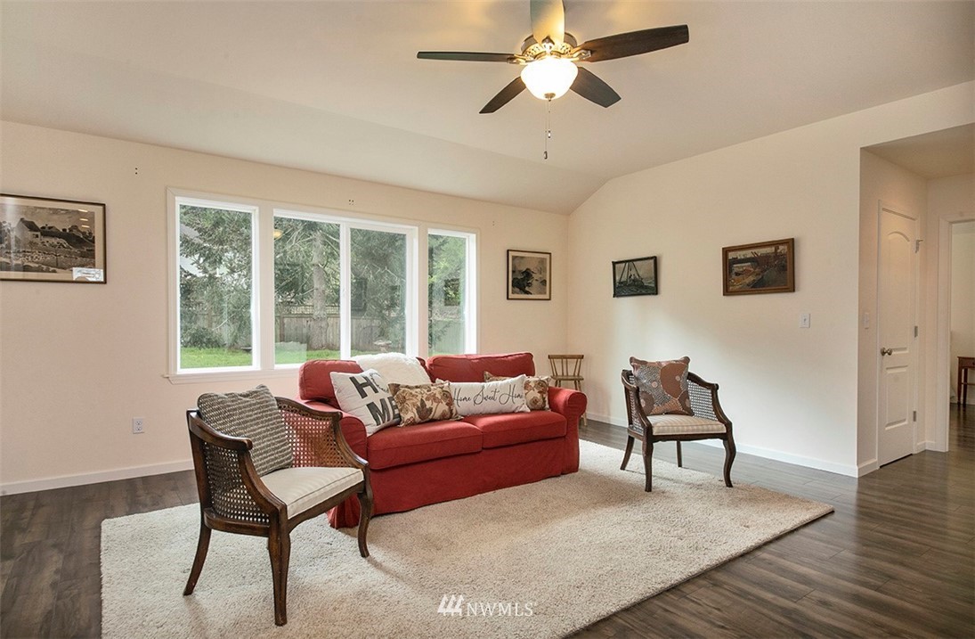 1814 Watkins Road Freeland, WA 98249 - Photo 9 of 24