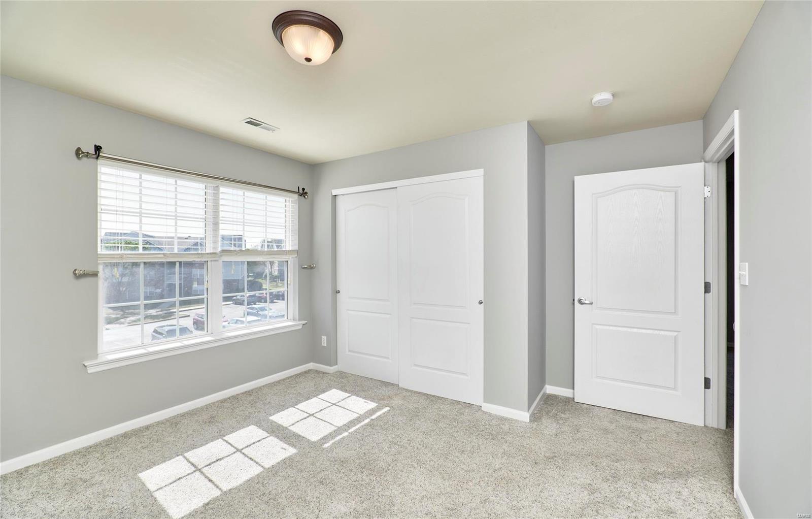 1332 Piedmont Circle St. Peters, MO 63304 - Photo 19 of 33