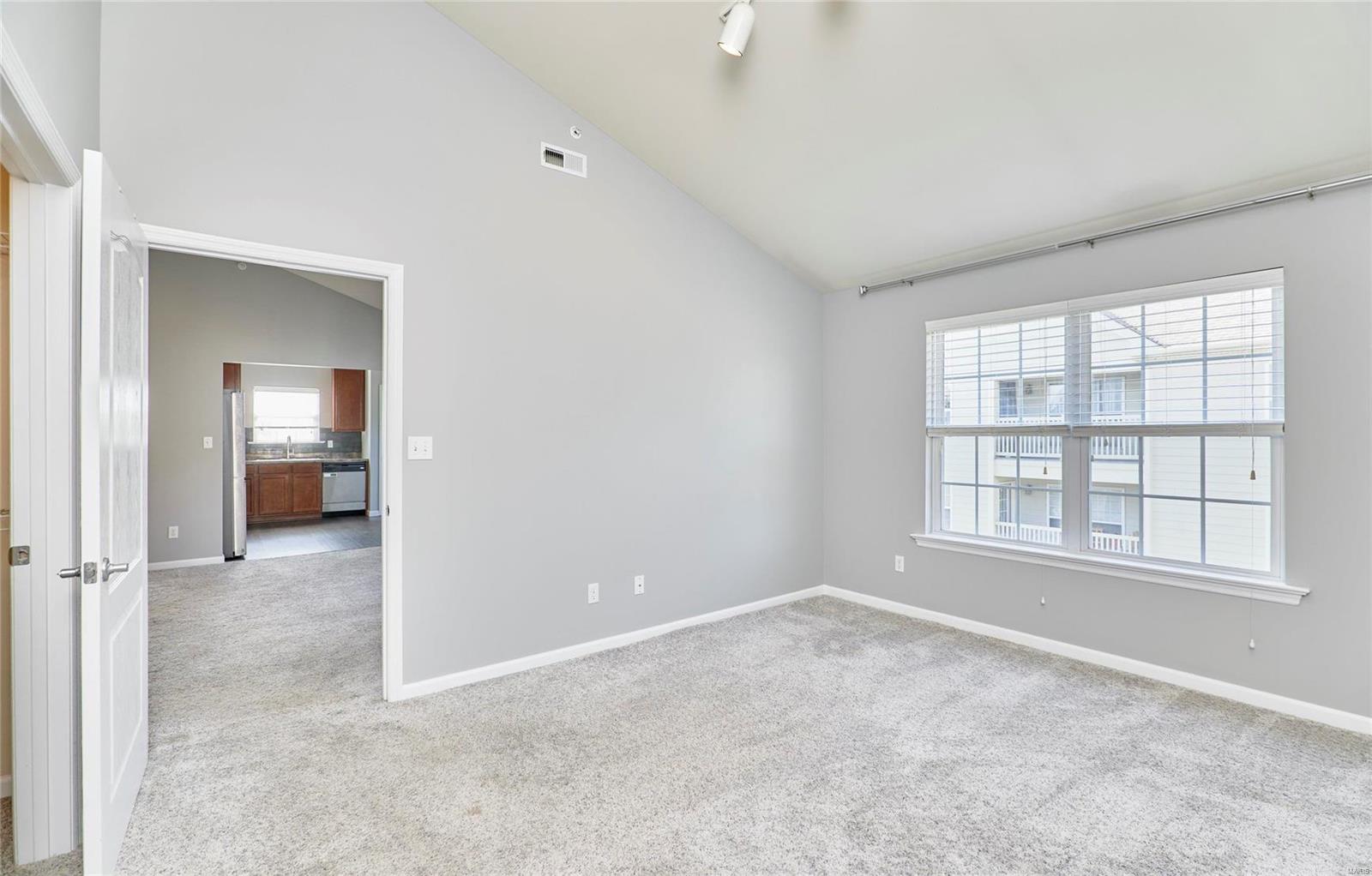 1332 Piedmont Circle St. Peters, MO 63304 - Photo 26 of 33