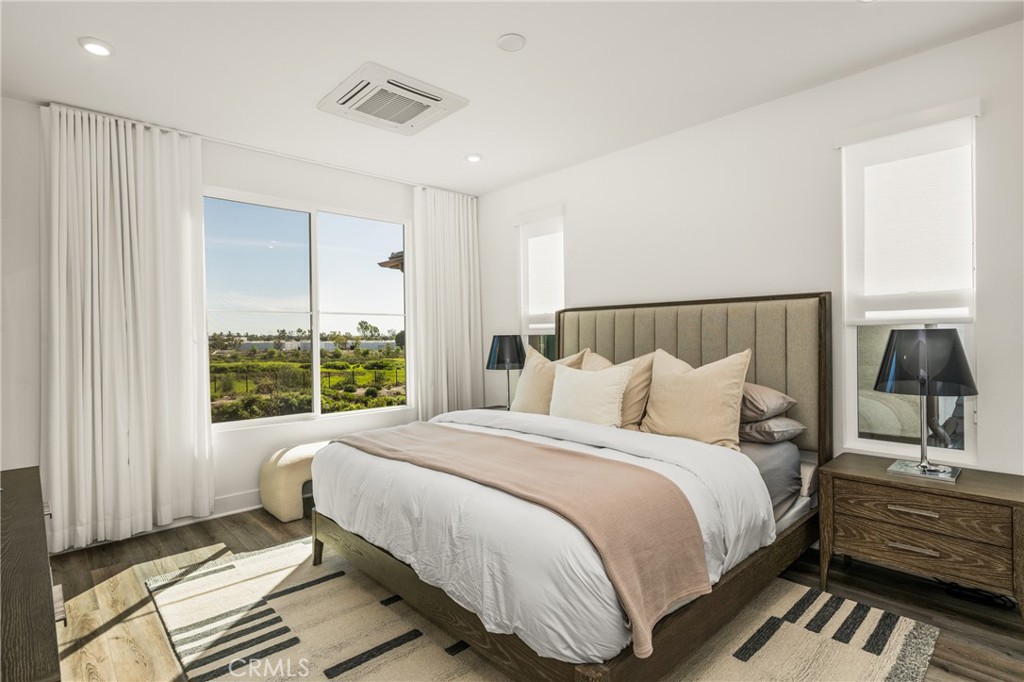 201 Lynx Irvine, CA 92618 - Photo 26 of 48