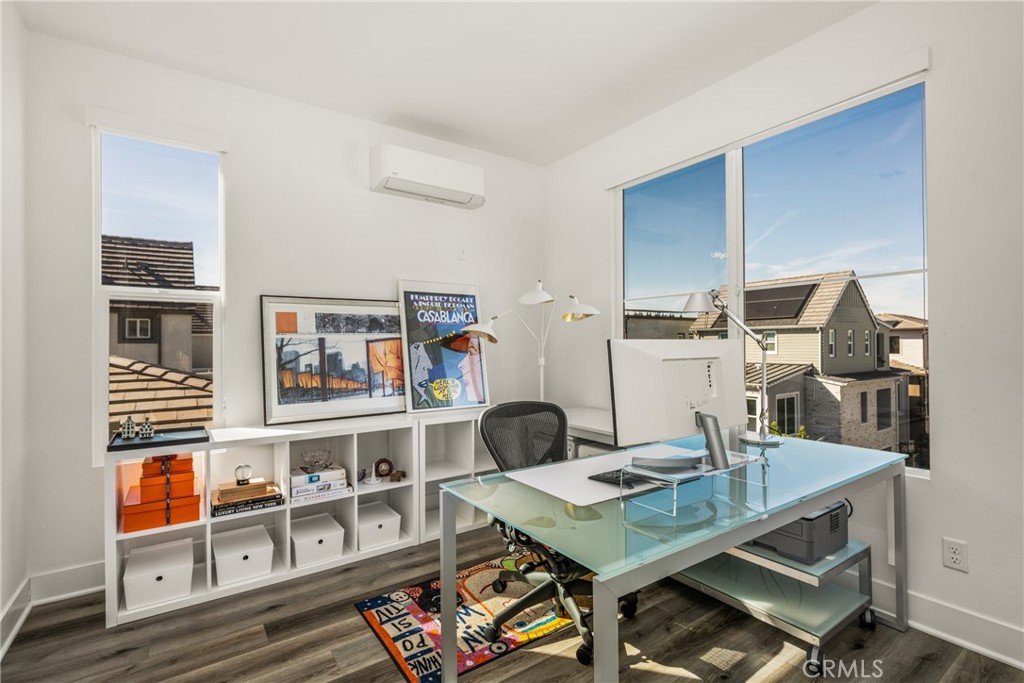 201 Lynx Irvine, CA 92618 - Photo 31 of 48