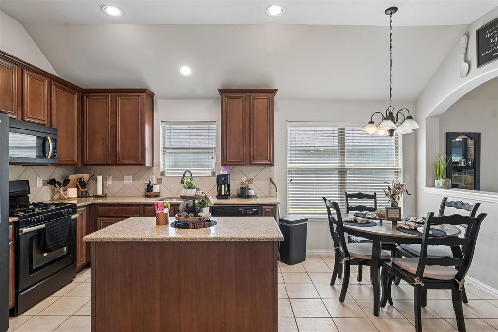 702 Sendero Road Arlington, TX 76002 - Photo 19 of 40 Gallery Image 19